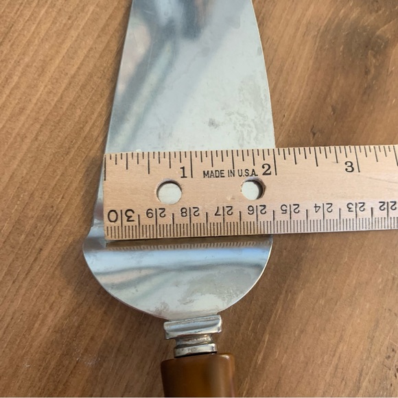 Vintage Cake Pie Knife Server Butterscotch Bakelite Handle - Picture 10 of 12